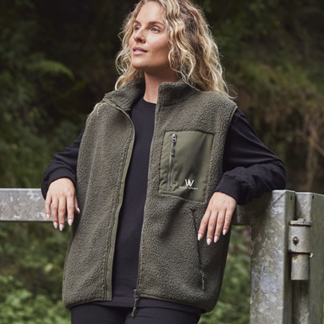 The Nara Borg Fleece Gilet - Image 11