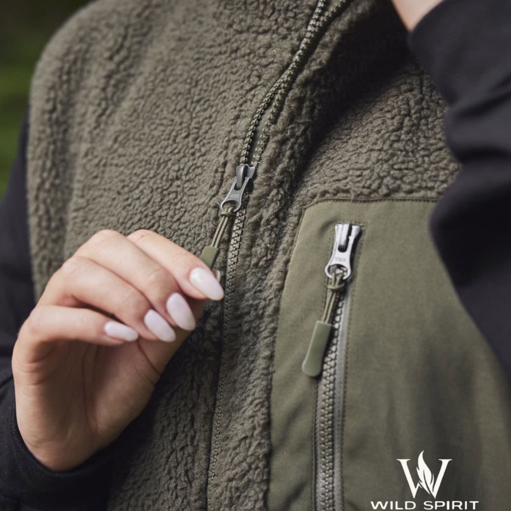 The Nara Borg Fleece Gilet - Image 3